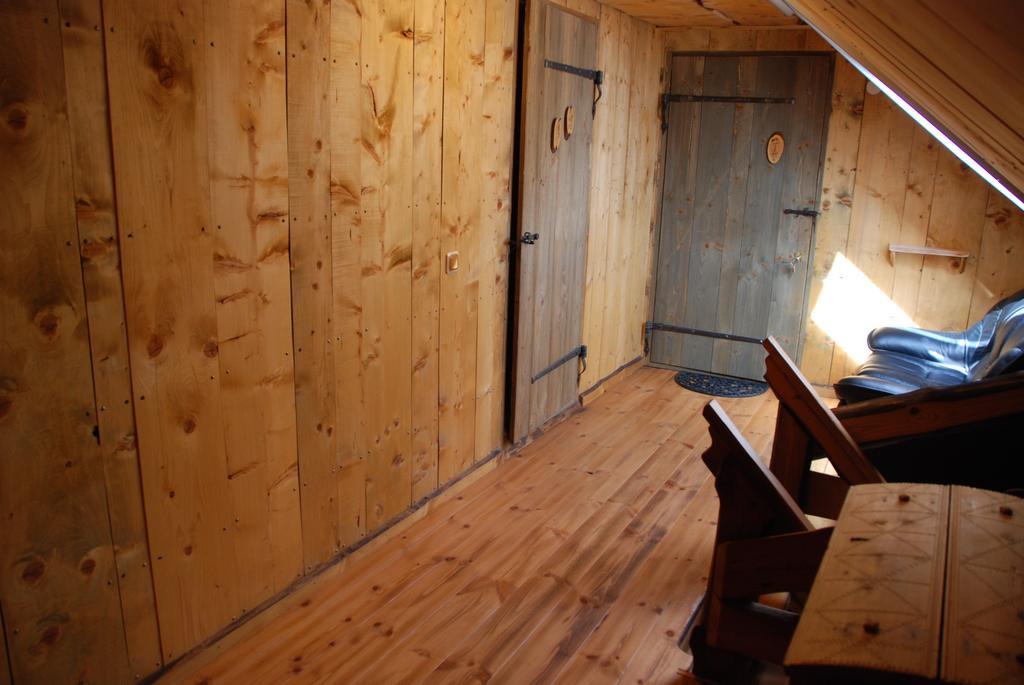 Avinurme Hostel Szoba fotó